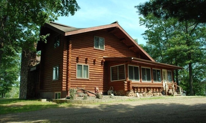 Chetek Cabina | Island Getaway en Chetek Wisconsin