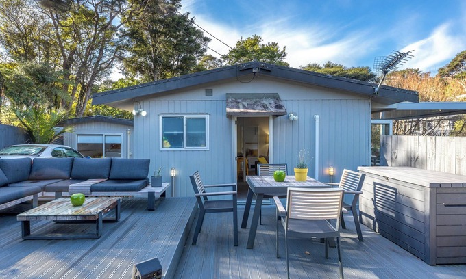 Ostend Casa | Island Sanctuary - Waiheke Holiday Home