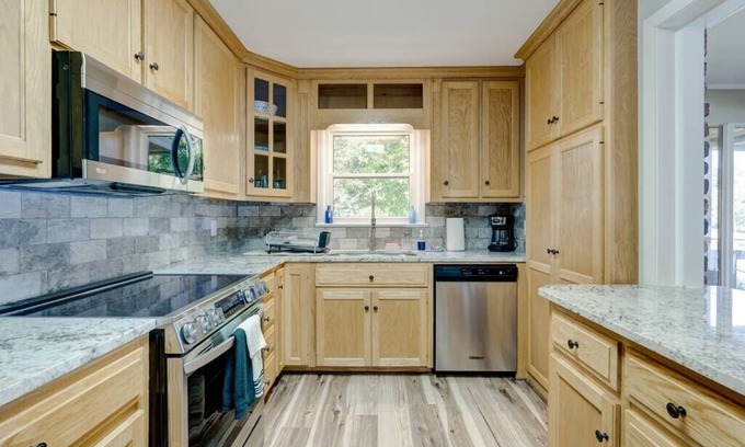 Shelby Casa | IslandTime! 6 Br/3Ba with your own private island!