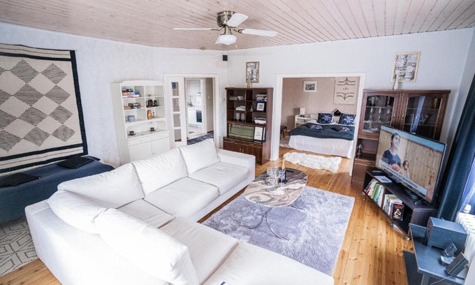 Larsmo Apartamento | Iso ja viihtyisä asunto Pietarsaaressa