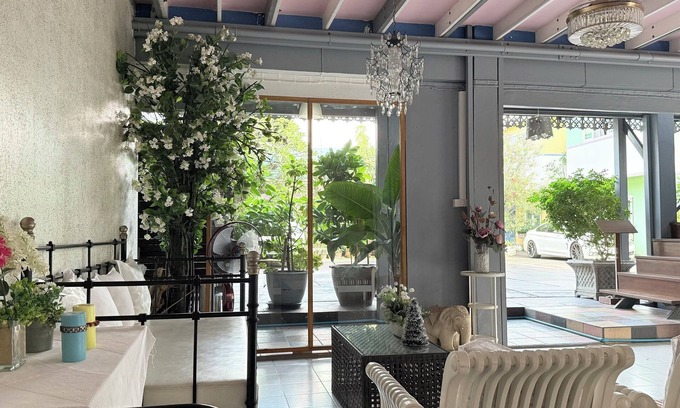 Bangkok Yai Hotel | Issara House Bangkok