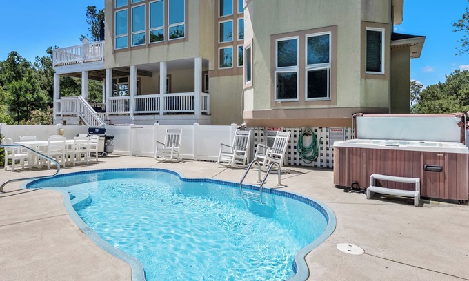 Monteray Shores Casa | It's All Good In Corolla: Soundside, Pool, Spa