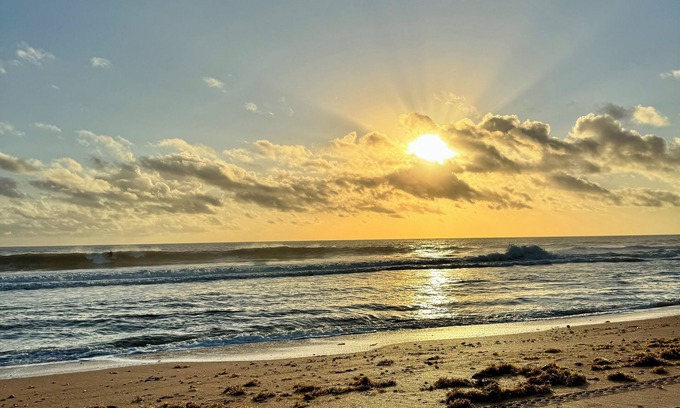 Ormond-by-the-Sea Casa | It's beach time! Enjoy the sunshine!