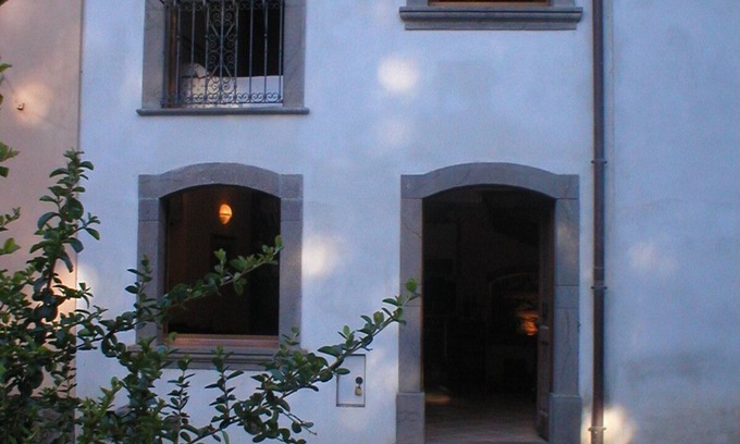 San Leonardo de Siete Fuentes Casa | Acogedora casa en el centro del pueblo medieval, a tan solo 30 km del mar.
