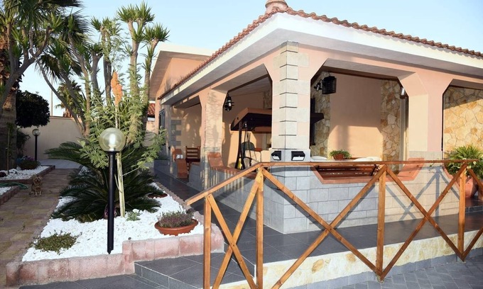 Reitani Casa | CASA DI ALICE 250 METROS DEL MAR