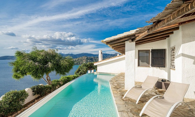 Torre delle Stelle Villa | Villa Myra: ventana abierta sobre el mar azul y increíbles puestas de sol