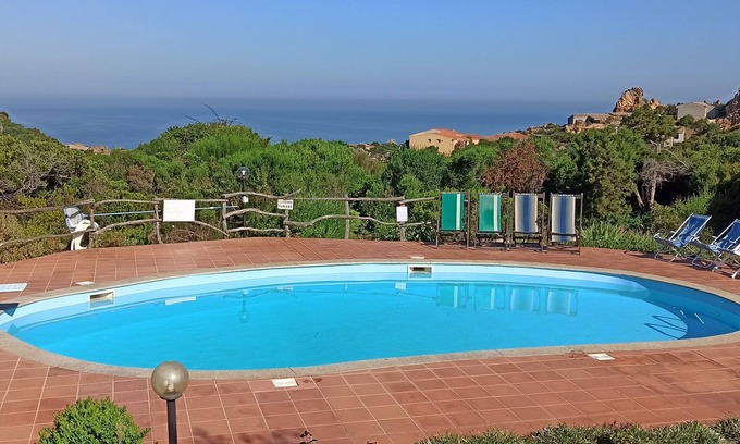 Costa Paradiso Casa | La Casa Blanca, el mar y la costa del paraíso, Cerdeña