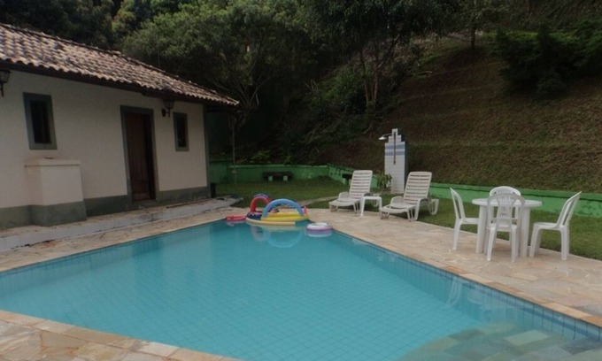Itaipava Casa | Itaipava - Casa 4Qtos s / 02suites. Espacio gastronómico. Piscina.