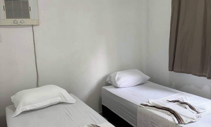 Itapua Apartamento | Itapuã - 4 Minutes from the Beach - Bedroom with Suite - Two Bathrooms - Air Conditioning