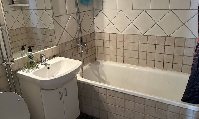 Innerstaden Apartamento | Its a Family Friendly Apartment With Free Wifi in the Middle of City Malmö
