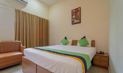 Vyttila Hotel | Itsy Hotels Avani Stays, Vyttila, Kochi