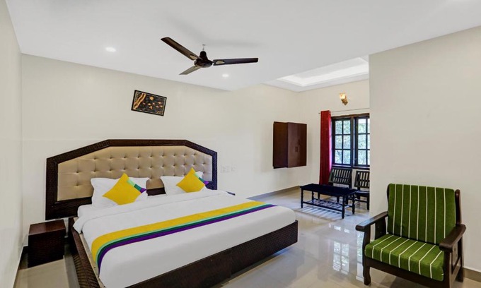 Stuart Hill Hotel | Itsy Hotels Regalia Grand, 500 Mtrs From Madikeri Fort