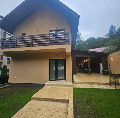 Azuga Casa | IUNIk