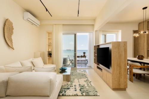 Thessaloniki City Centre Apartamento | Ivory by halu! - Elegant 2BD apt with sea view