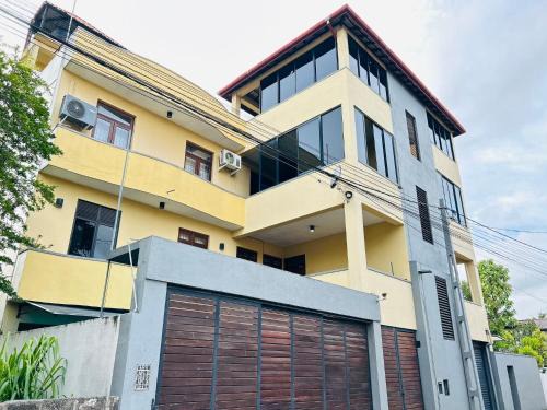 Ja-Ela Apartamento | Ivy Valley