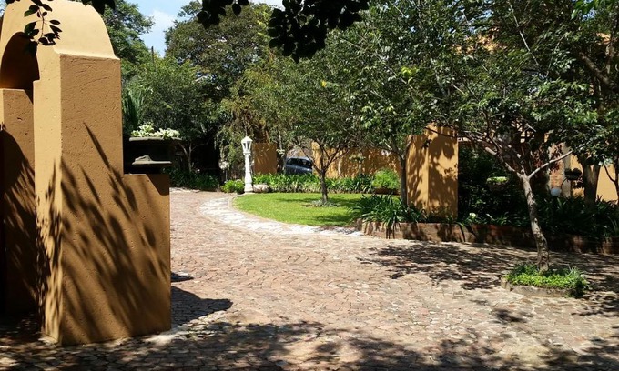 Ermelo Cabina | Izimbali Lodge and Restaurant