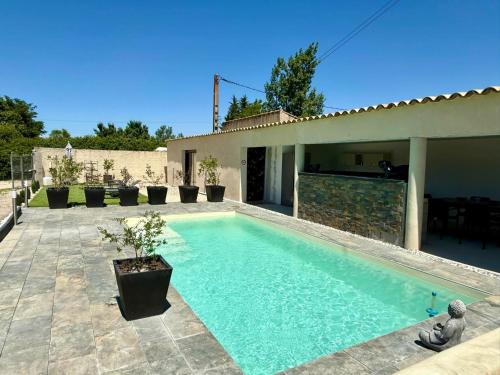 Entraigues-sur-la-Sorgue Casa | J&J Home