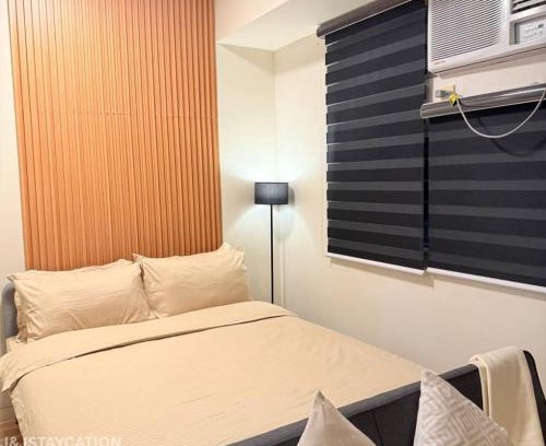 Binan City Apartamento | J&J Staycation