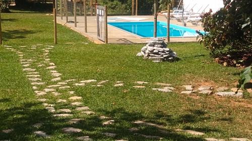 Jaboticatubas Cabina | JACARANDÁ Chalés com piscina em São José da Serra MG