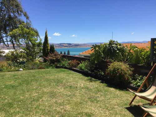 Hospital Hill Casa | Jacaranda Lodge - Napier Hill Holiday Home