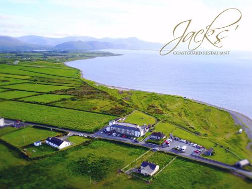 Cromane Casa | Jacks' Coastguard Cottage Vacation home