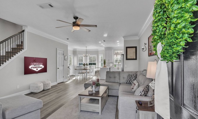 Starkville Casa | Jack’s Junction On The Water- Hail State! 4 Bedrooms/ Sleeps 12