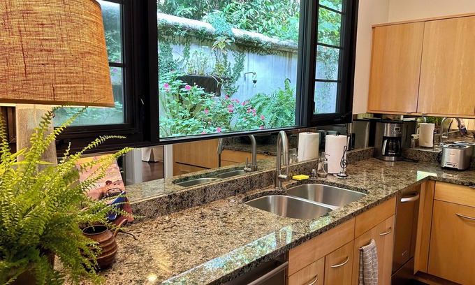 Fondren Casa | Modern Executive Townhome with Gourmet Kitchen and Gym