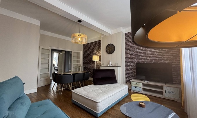 Bourges Apartamento | Apartamento-De gran tamaño-Baño con bañera-Vista a lugar emblemático