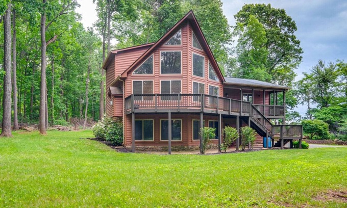 Linden Casa | 3BR Family Home w/ Yard < 5 Mi to Wineries!