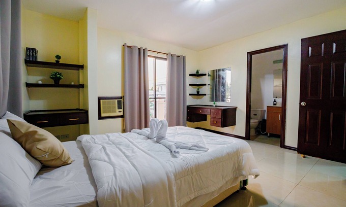 Taguig Casa | Jacuzzi Penthouse