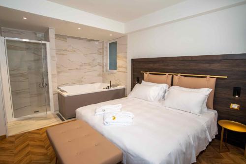 Peschiera del Garda Apartamento | Jacuzzi Suite Home by Enjoy Garda Hotel