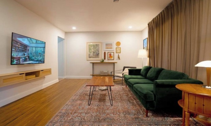 Fort Worth Casa | Jade House