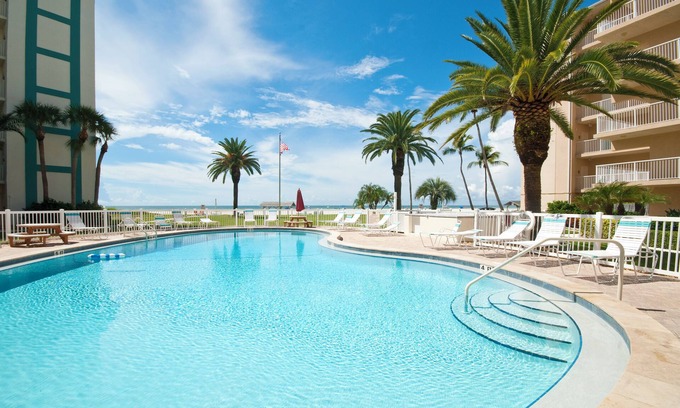 Siesta Key Villa | Renovated 1 Bed / 1 Bath Condo on Siesta Beach!