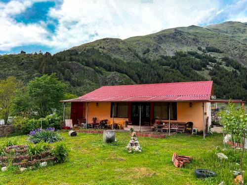 Kazbegi Casa | Januka Garden at Sno