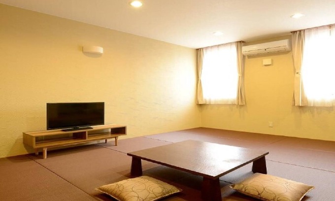 Tobe-cho Hotel | Japanese room with bedrock bath color bath hot s / Iyo-gun Ehime