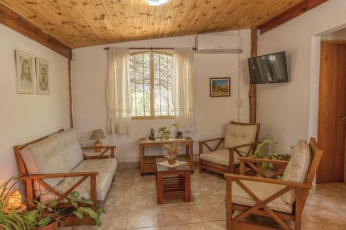 Ischilin Casa | Jardín Dorado