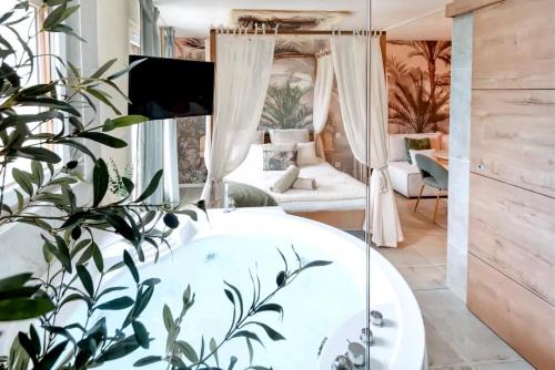 Trouville-sur-Mer Apartamento | Jardin d'Eden : Sauna, Balneo & Jardin privatif