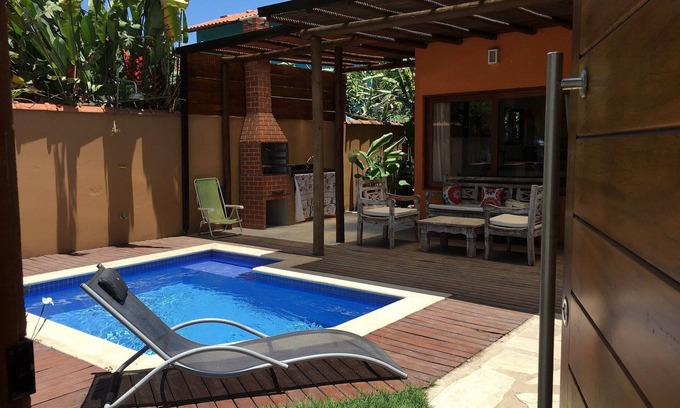 Jabaquara Casa | Jasmim in front of the beach, 5 suites, pool & BBQ, only 1 km from old town.