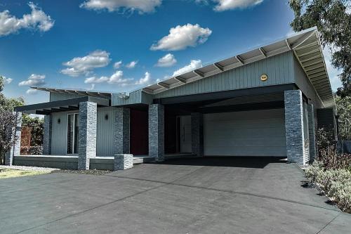Ellalong Casa | Jasmine Escape - WITH SPA, home in heart of Hunter