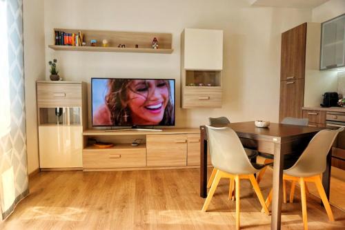 Samarate Apartamento | JASMINE Malpensa and more, easy parking easy airport