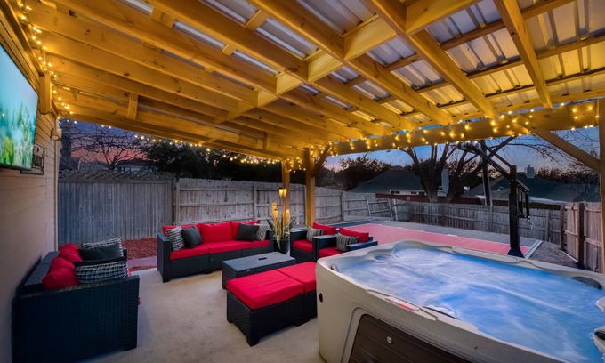 Lewisville Casa | JD's Getaway / Near DFW Airport