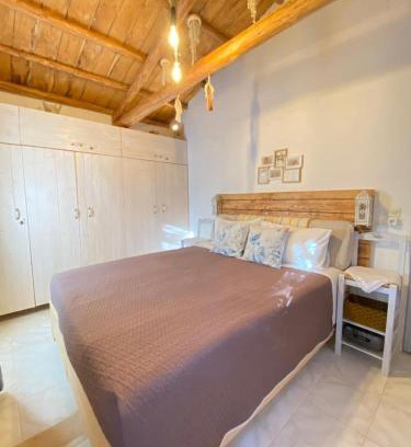 Varvara Casa | Jenoa, sealight house