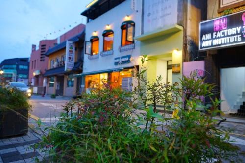 Jeonju Casa | Jeonju Hanok Village Dohwaseoga Stay Private Pension