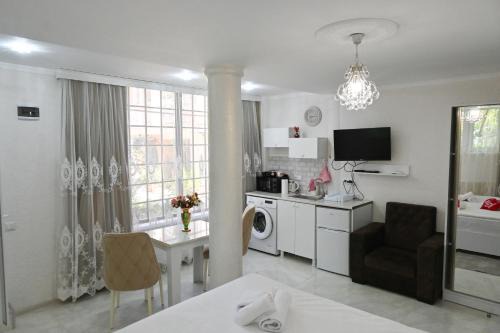 Kutaisi Hotel | JERUSALEM HOTEL מלון KUTAISi