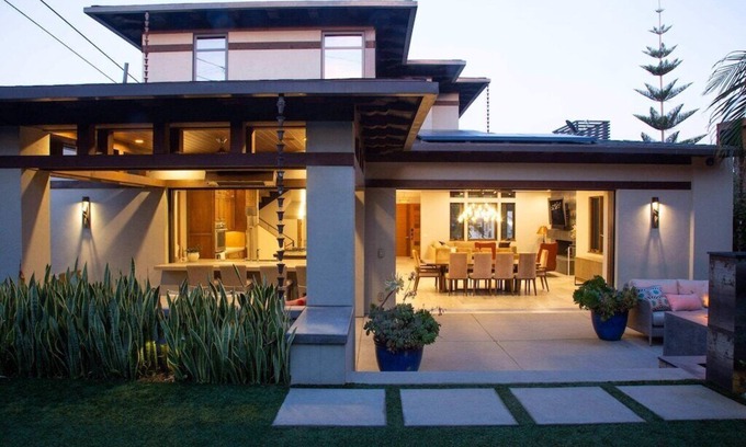 Solana Beach Casa | Jewel in SB: walk to the beach, enjoy the outdoor patio & firepit!