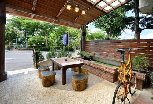 Jiji Cama Y Desayuno | Jinge Guest House 集集金格民宿電動車充電站