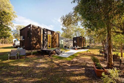 South Kolan Casa | JJJ's Ranch Farm 1 by Tiny Away