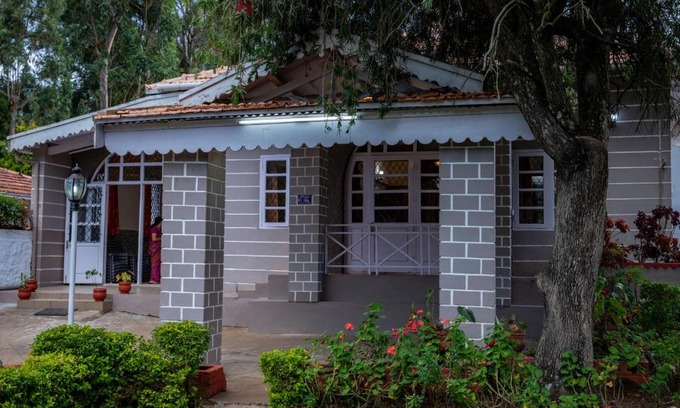 Attadi Cabina | JJS Cottages