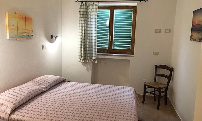 Dorgali Apartamento | Joan House surrounded by greenery