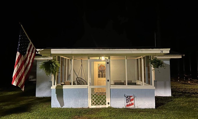 Panacea Cabina | Johnny’s Fishing Cabin